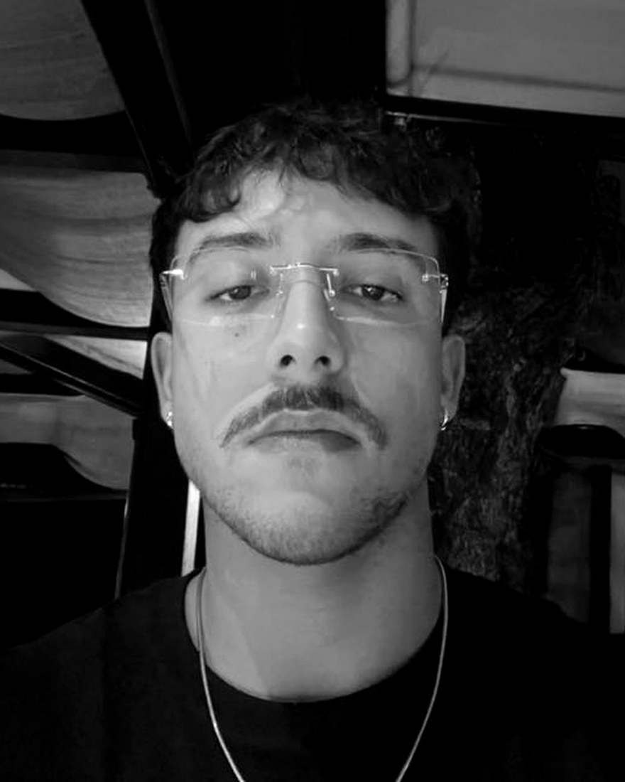Matheus Rússio, visual designer e diretor de arte do Estúdio Nexo